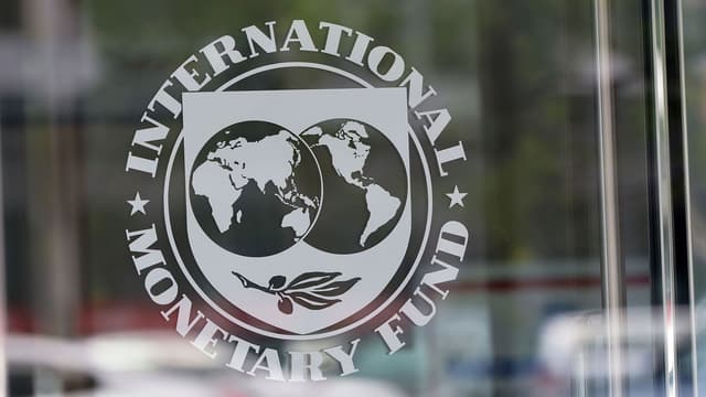 Правительство приняло под свою ответственность перед парламентом пакет из семи законов