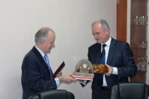 Consilierii FMI oferă expertiză şi recomandări privind reducerea decalajului fiscal