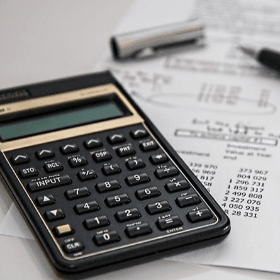 Fondatorul  SRL vinde partea sa socială societății. Consecințele fiscale