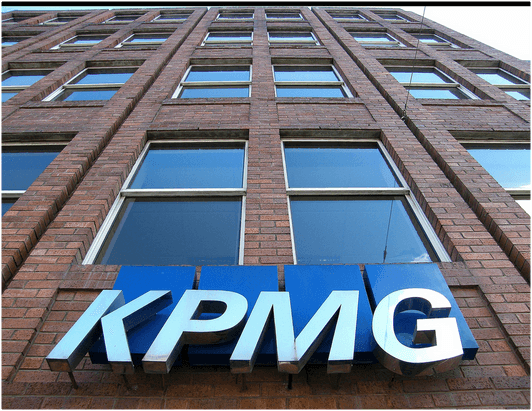 KPMG продолжает выигрывать борьбу за клиентов в Великобритании