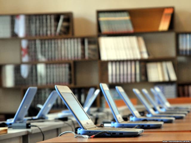 Proiect de Hotărîre de Guvern cu privire la aprobarea Regulamentului privind mecanismul utilizării mijloacelor financiare alocate din bugetul de stat destinate susținerii investitorilor în vederea pregătirii și instruirii personalului (cadrelor) în legătură cu crearea de noi locuri de muncă