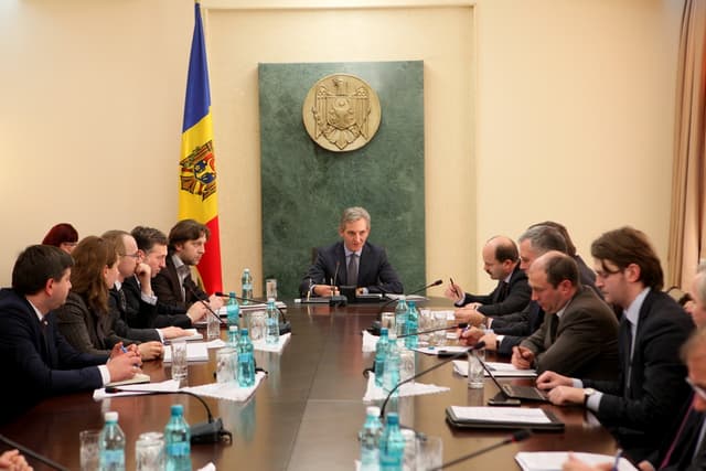 Guvernul vrea să-i ajute pe oamenii de afaceri să beneficieze de avantajele Zonei de Liber Schimb