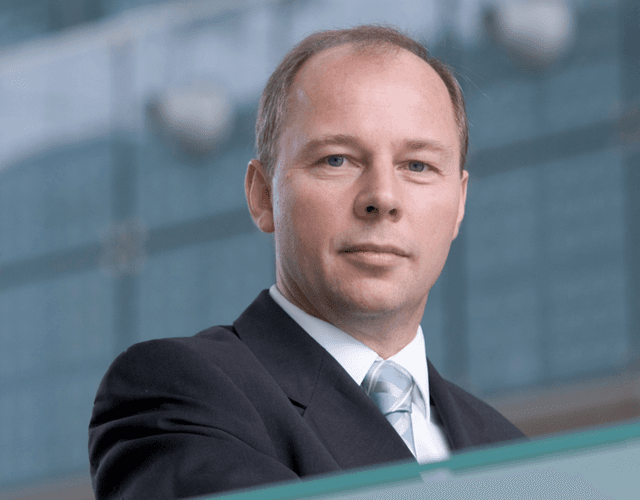 Как преодолеть двойное препятствие на пути экономического роста в Европе