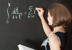 Banca Mondială a acordat Moldovei $696 de mii pentru reformele din sistemul de învăţămînt