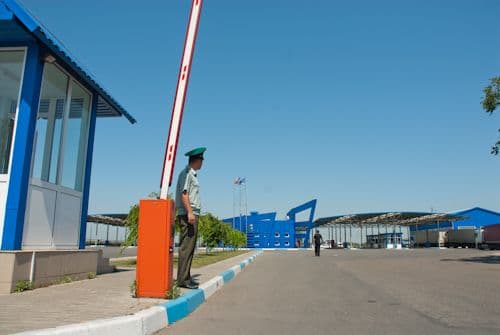 Proiect de Hotărâre de Guvern cu privire la prelungirea termenului de plată a T.V.A și taxei vamale la materia primă, materiale, accesorii, ambalajul primar și articole de completare importate