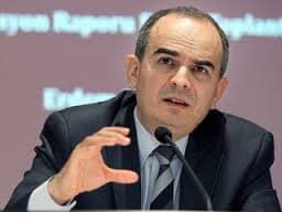 Banca centrală a Turciei sacrifică avansul economic pentru a salva lira