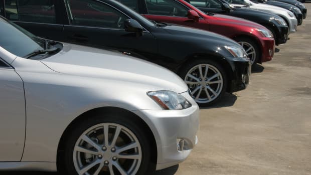 Se propune un nou Regulament cu privire la parcările şi parcajele auto cu plată