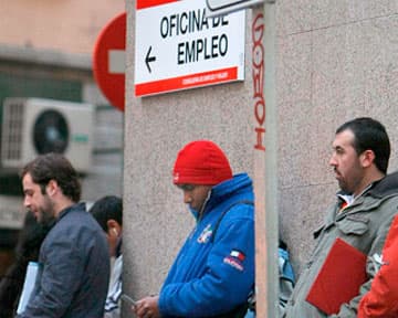 Британия: безработица упала до минимума за пять лет