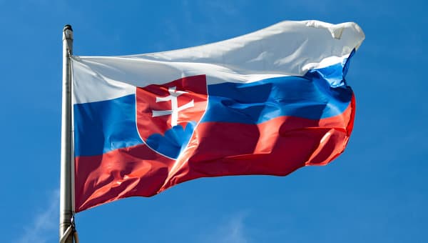 Дефляция уже в Словакии