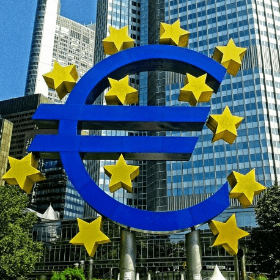 Инфляция в еврозоне замедляется активнее, чем ожидали аналитики 