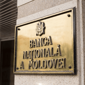 BNM: comisioanele la plățile cu cardul vor fi micșorate