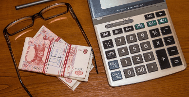 Contractul de fidejusiune aferent asigurării obligaţiei fiscale a cărui termen de stingere a fost modificat prin amînare sau eşalonare