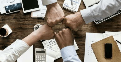 Unele aspecte privind noile prevederi ce vizează activitatea SA și SRL