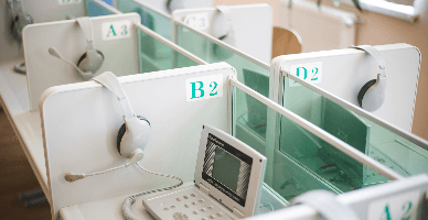 Predarea limbilor străine cu instruirea în săli de către un SRL și înregistrarea ca plătitor TVA