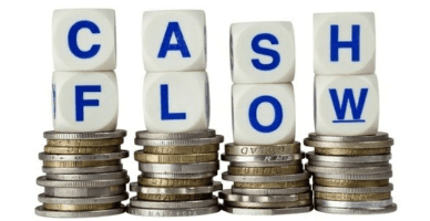 Вправе ли компания получать выплаты наличными деньгами от других юридических лиц в размере, превышающем 100 тысяч леев в месяц?