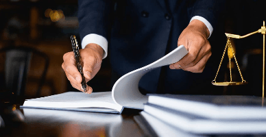 Achitarea primelor de AOAM de către avocatul pensionar și persoană cu dizabilități   