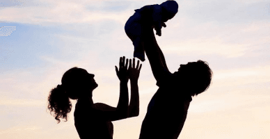 Об очередности предоставления отпусков лицу, в случае усыновления им ребенка сразу после его рождения