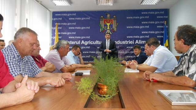 26 grupuri de producători au primit peste 6 mln dolari pentru crearea infrastructurii post-recoltă