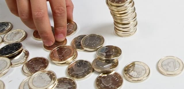 Расходы госбюджета превысили доходы на 2,18 млрд леев