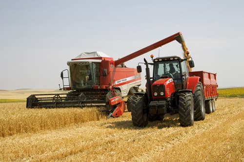 Cele mai multe subvenţii sunt solicitate pentru compensarea investiţiilor în tehnică şi utilaj agricol