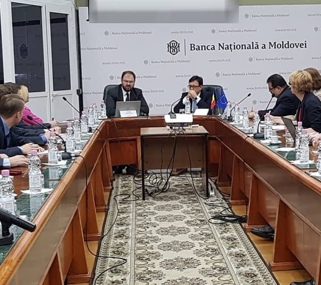 Ministrul Finanțelor și guvernatorul BNM au avut o ședință cu diplomaţii din UE în Republica Moldova