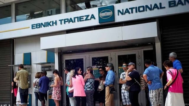 Fitch: Băncile grecești au nevoie de o capitalizare de 15,9 miliarde de euro