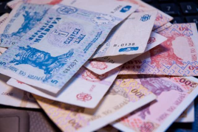 Cредняя номинальная зарплата в Молдове выросла