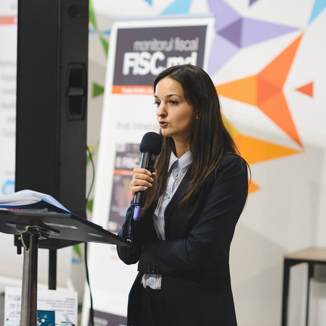 Parcurile IT: plăți salariale, tranzacții cu monede virtuale și livrări servicii